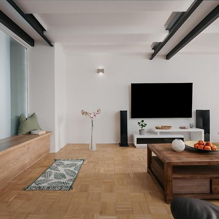 Dot 3 Bdr Apartment With Tyn Cathedral View & Ac Прага Екстер'єр фото