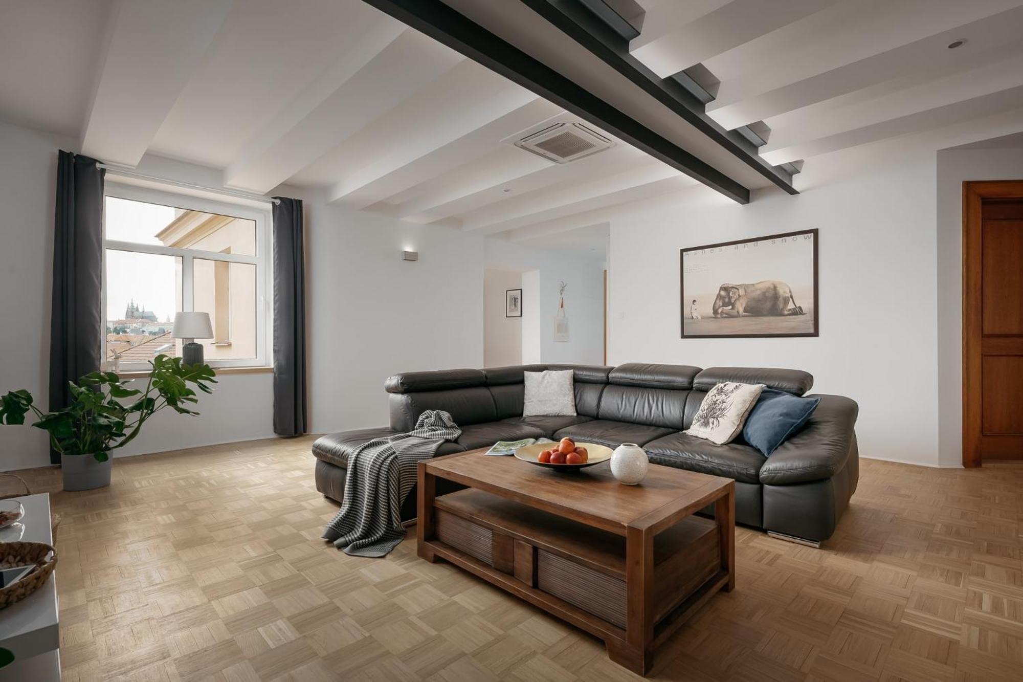 Dot 3 Bdr Apartment With Tyn Cathedral View & Ac Прага Екстер'єр фото